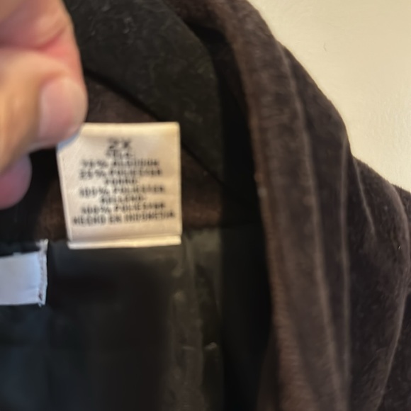 Black velvet vest by Liz Claiborne Woman - Picture 10 of 12